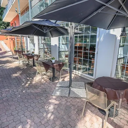 酒店 欧罗巴花园酒店 3*